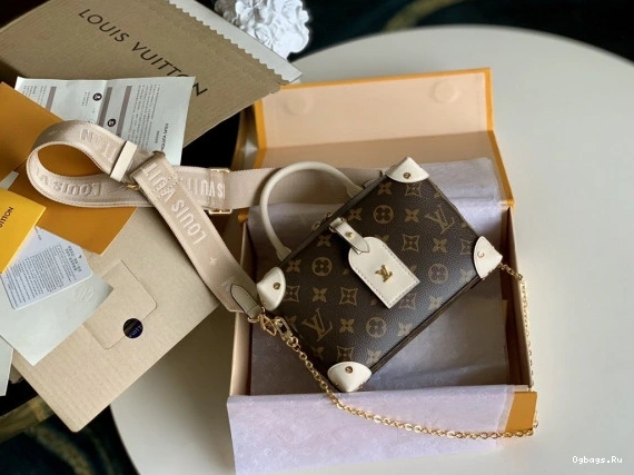 PETITE MALLE LOUIS SOUPLE VUITTON 0428